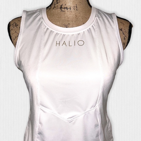 Halio White Crop Top - Picture 1 of 8